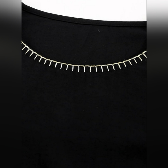 Casual Boho Embroidered Pattern Pleated Blouse NWT - Picture 7 of 8